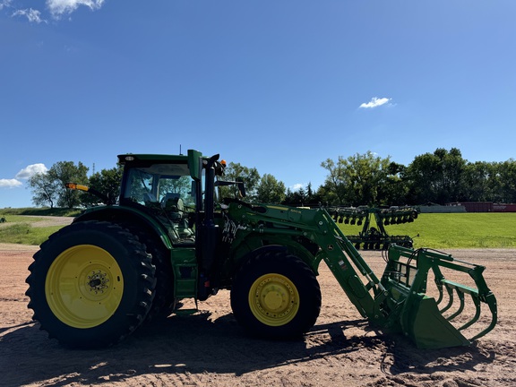 2022 John Deere 6R 175 Tractor