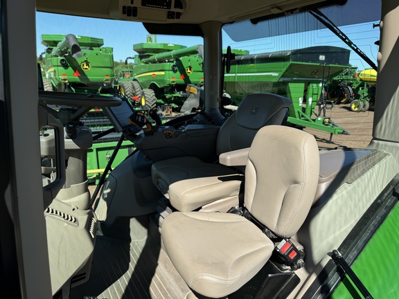 2022 John Deere 6R 175 Tractor