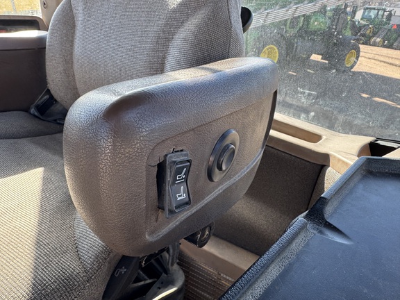 2004 John Deere 9620T Tractor Rubber Track