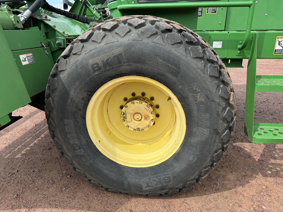 2004 John Deere 4895 Windrower