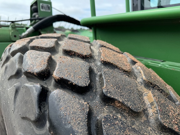 2004 John Deere 4895 Windrower