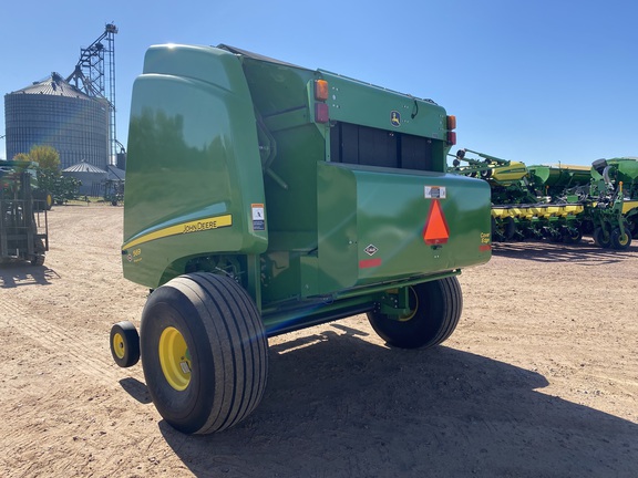 2016 John Deere 569 Premium Baler/Round