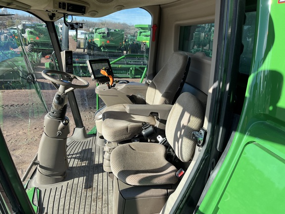 2020 John Deere S780 Combine