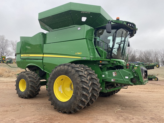 2020 John Deere S780 Combine