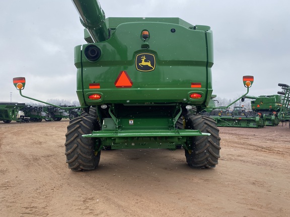 2020 John Deere S780 Combine