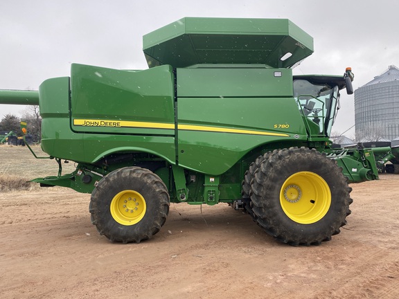 2020 John Deere S780 Combine