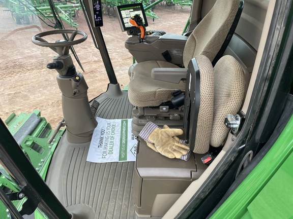 2020 John Deere S780 Combine