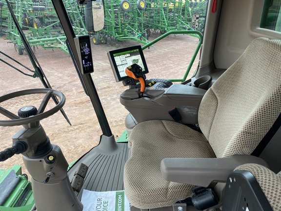 2020 John Deere S780 Combine