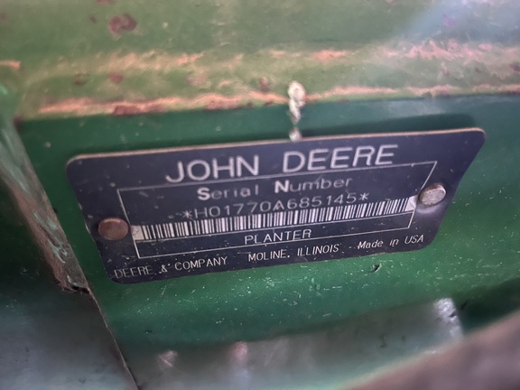 2000 John Deere 1770 Planter