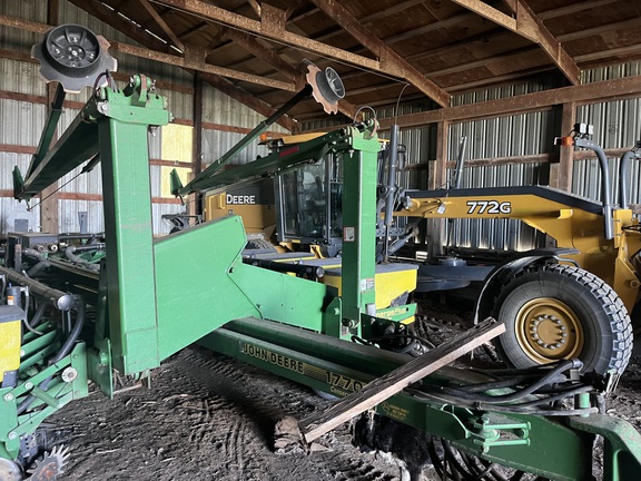 2000 John Deere 1770 Planter