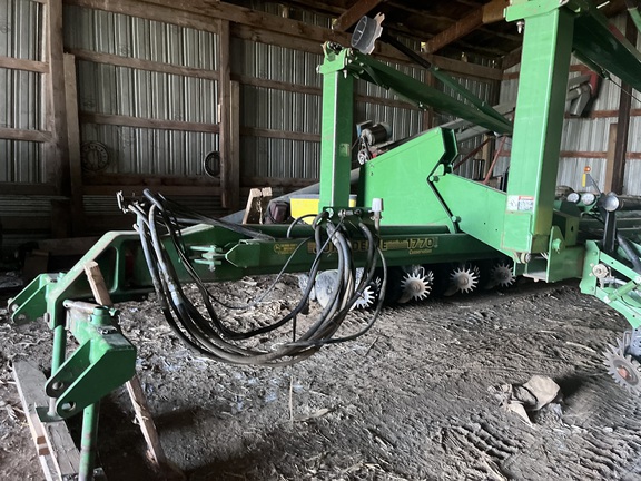 2000 John Deere 1770 Planter