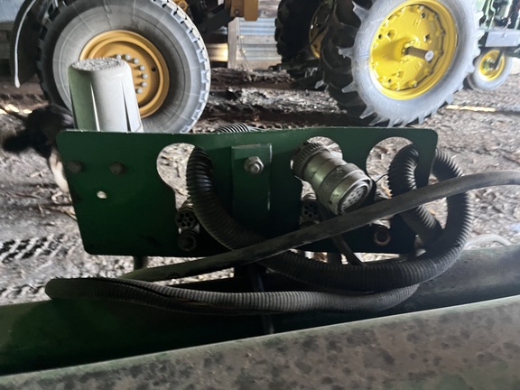 2000 John Deere 1770 Planter