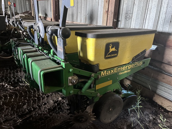 2000 John Deere 1770 Planter