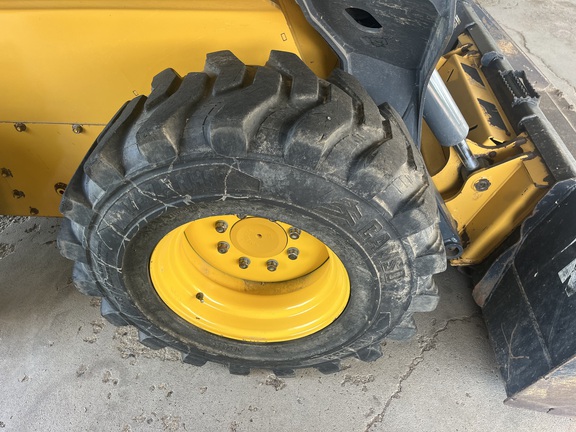 2020 John Deere 330G Skid Steer Loader