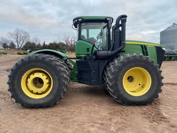 2014 John Deere 9510R Tractor 4WD