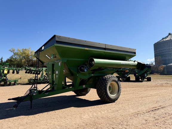 2007 Brent 880 Grain Cart