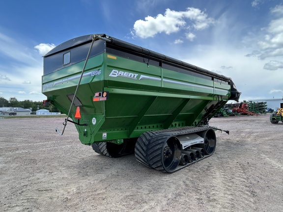 2023 Brent 1596 Grain Cart