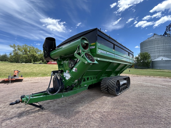 2023 Brent 1596 Grain Cart