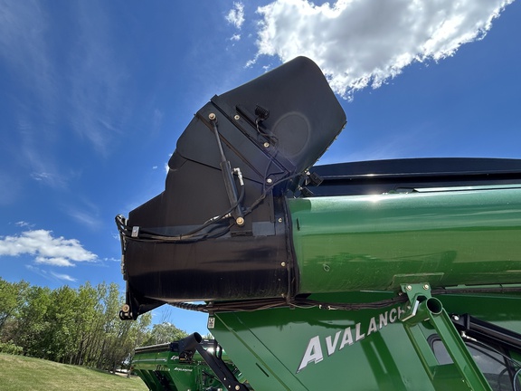 2023 Brent 1596 Grain Cart