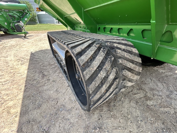 2023 Brent 1596 Grain Cart