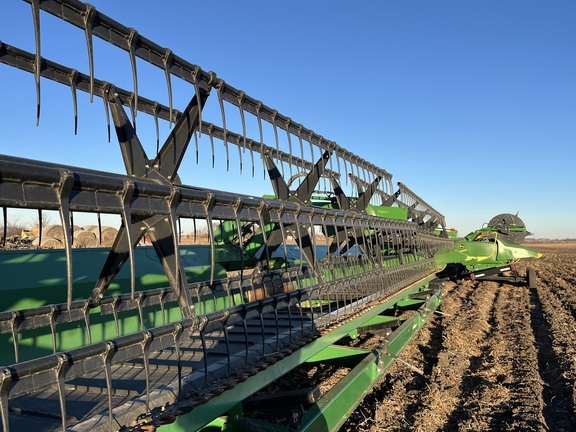 2015 John Deere 640FD Header Combine