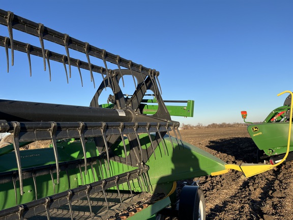 2015 John Deere 640FD Header Combine