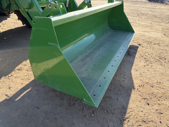 2023 John Deere 6R 195 Tractor