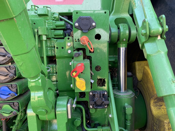 2023 John Deere 8R 340 Tractor