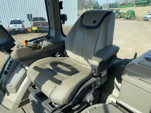 2023 John Deere 8R 340 Tractor