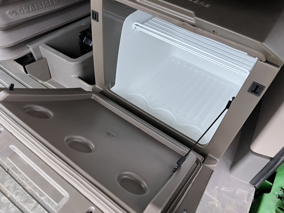 2024 John Deere S770 Combine