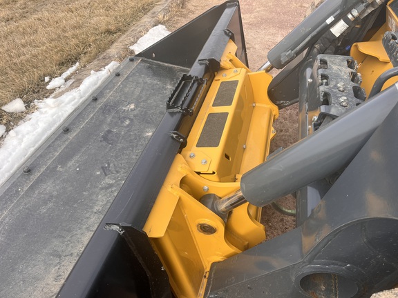 2024 John Deere 330G Skid Steer Loader