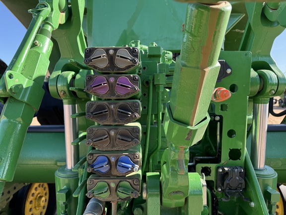 2022 John Deere 8RX 370 Tractor Rubber Track