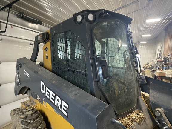 2022 John Deere 330G Skid Steer Loader