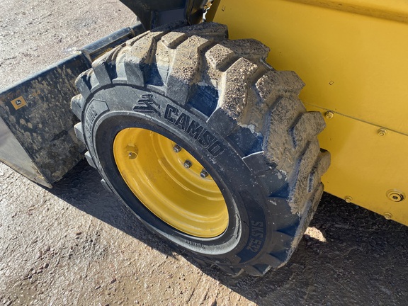 2022 John Deere 330G Skid Steer Loader