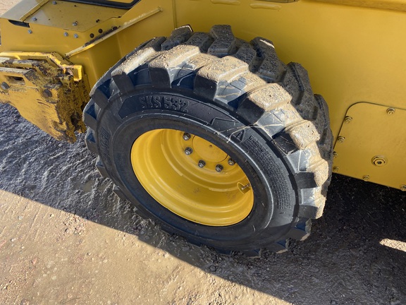 2022 John Deere 330G Skid Steer Loader