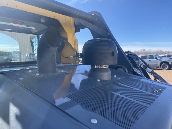 2022 John Deere 330G Skid Steer Loader