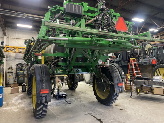 2024 John Deere 410R Sprayer/High Clearance