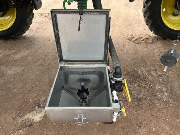 2024 John Deere 410R Sprayer/High Clearance