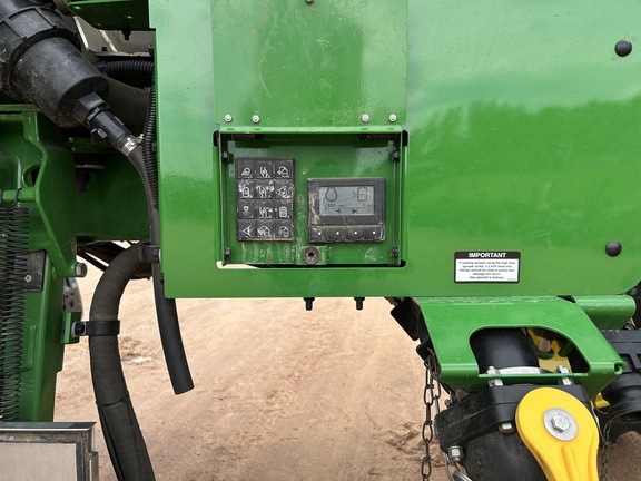 2024 John Deere 410R Sprayer/High Clearance
