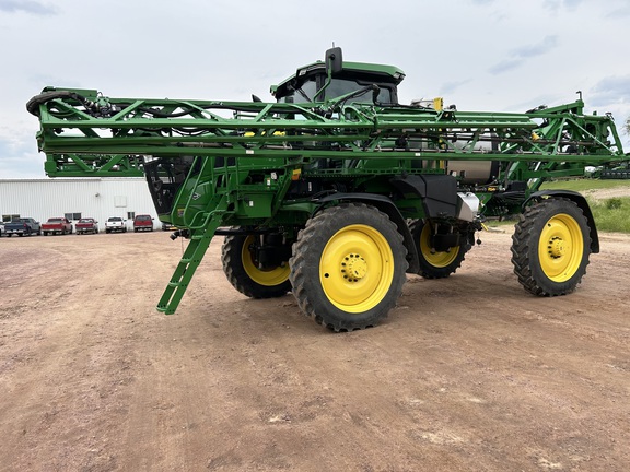 2024 John Deere 410R Sprayer/High Clearance