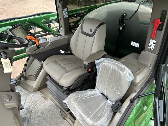 2024 John Deere 410R Sprayer/High Clearance