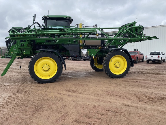 2024 John Deere 410R Sprayer/High Clearance