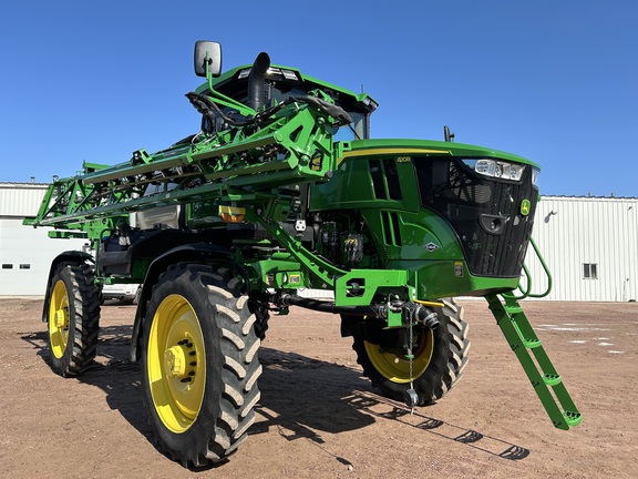 2024 John Deere 410R Sprayer/High Clearance