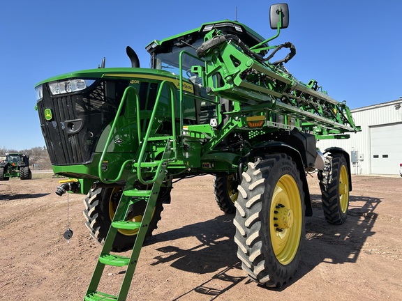 2024 John Deere 410R Sprayer/High Clearance