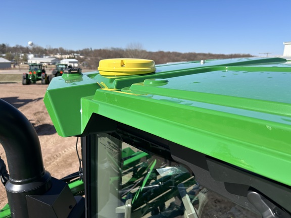 2024 John Deere 410R Sprayer/High Clearance