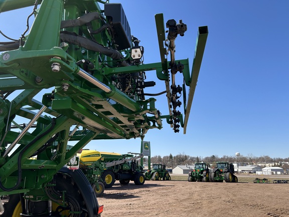 2024 John Deere 410R Sprayer/High Clearance