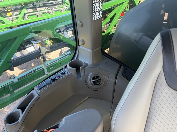 2024 John Deere 410R Sprayer/High Clearance