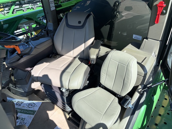 2024 John Deere 410R Sprayer/High Clearance