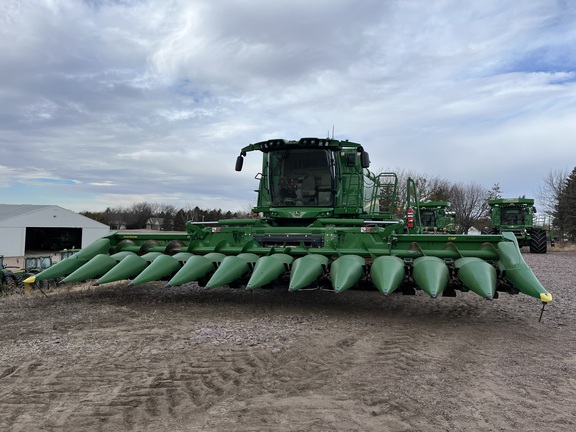 2024 John Deere C12F Header Corn Head