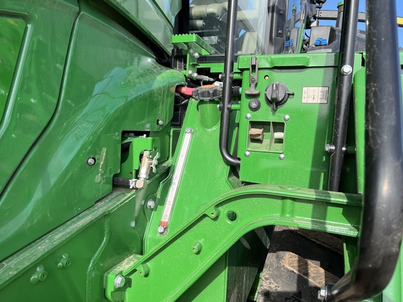 2023 John Deere 9RT 520 Tractor Rubber Track